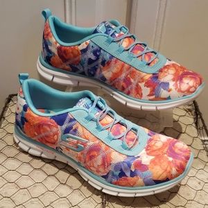 Skechers Dual-Lite Slip-On Flower Print shoes
